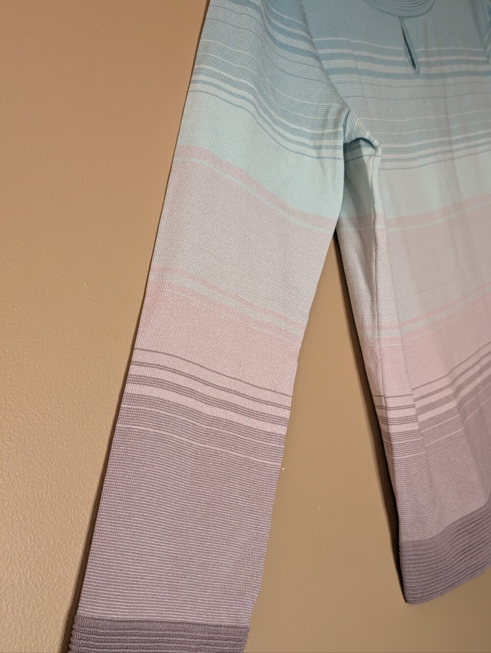 Pendleton silk blend Keyhole Sweater Pastel Ombre Stripe Knit Crewneck Medium - Picture 6 of 8